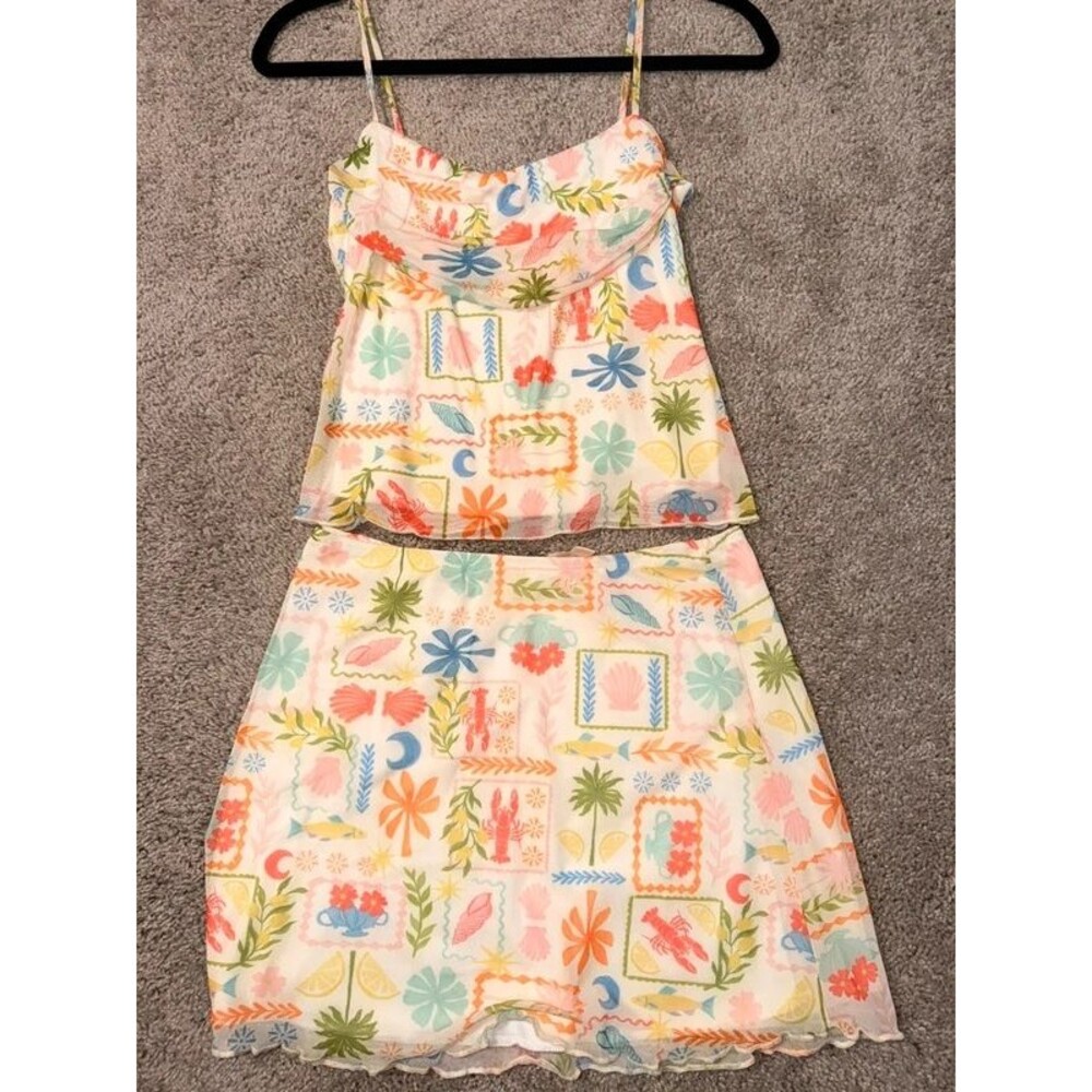 Women’s 2 piece outfit